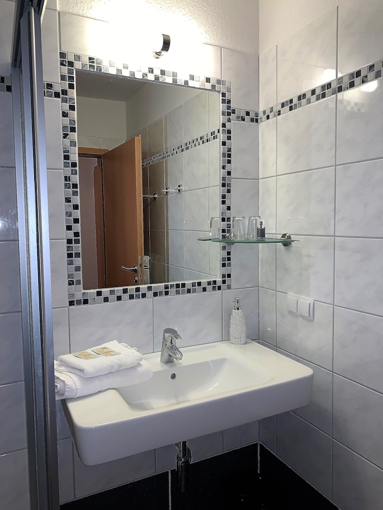 Classic Double Room - Photo 3
