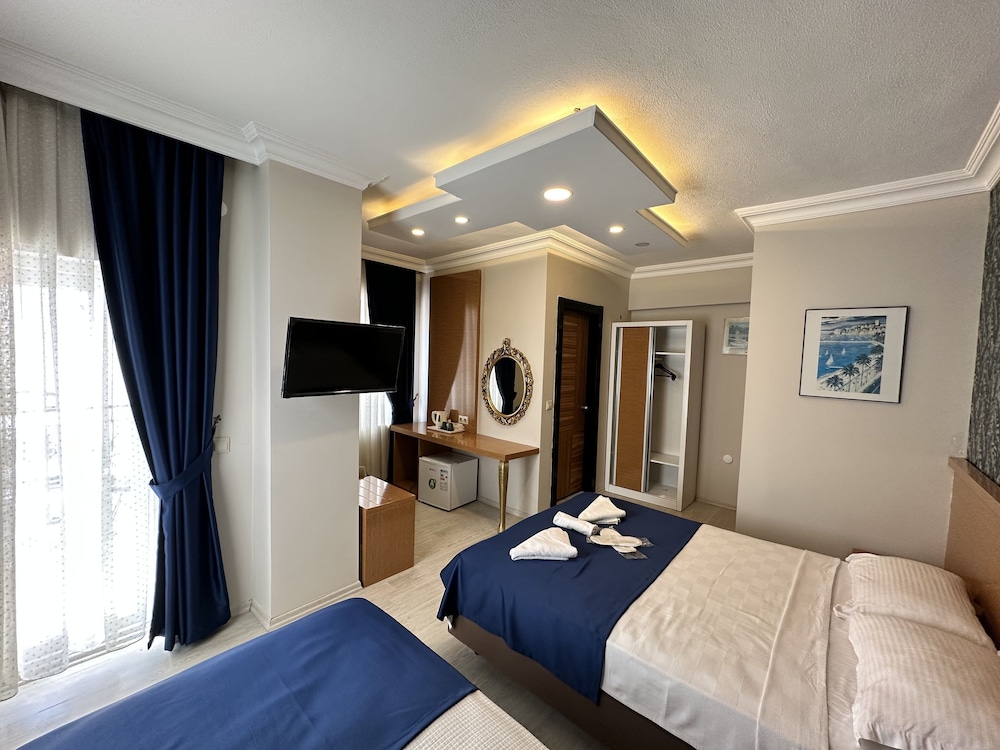 Superior Triple Room photo 1