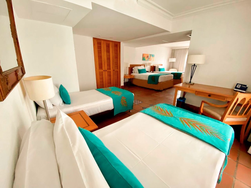 Family Room, Multiple Beds