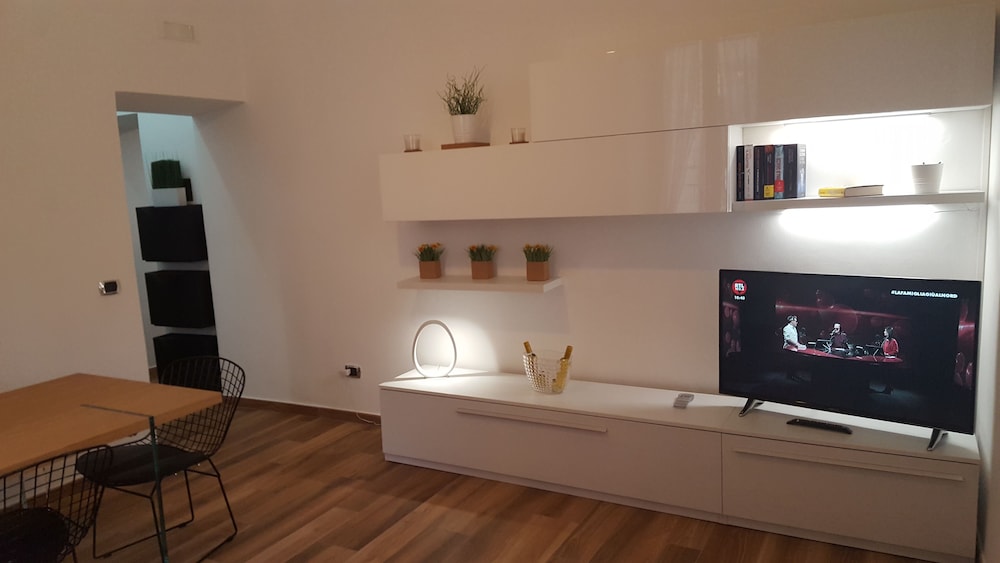 Deluxe Suite, Kitchen photo 1