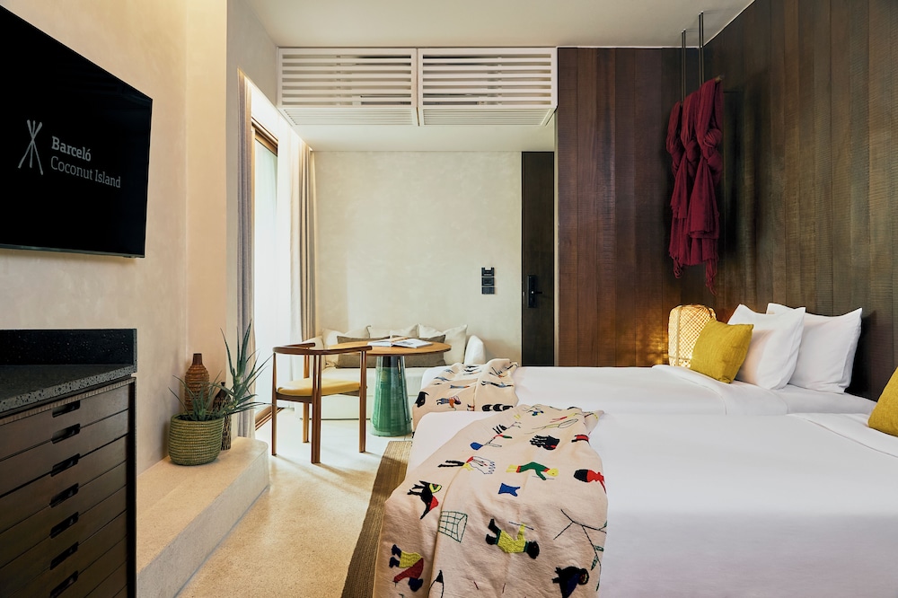 Suite (Lux) - Photo 15