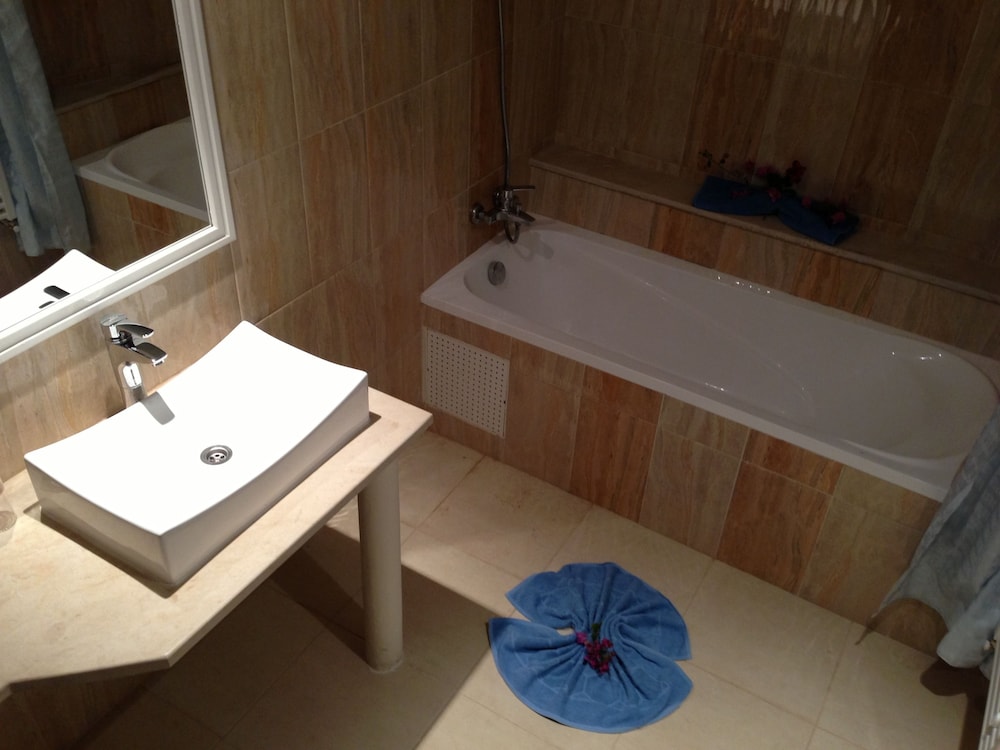 Standard Twin Room photo 2