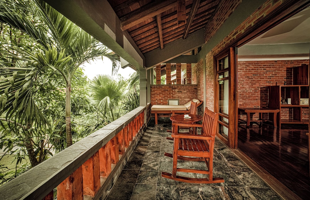 Deluxe Room With Free Benefit & Spa - Photo 6