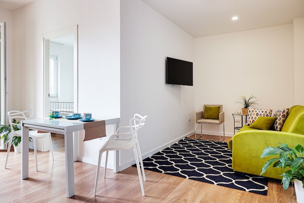 Design Apartment, 1 King Bed with Sofa bed