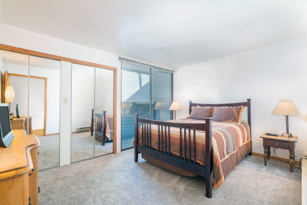 House (2 Bedrooms)