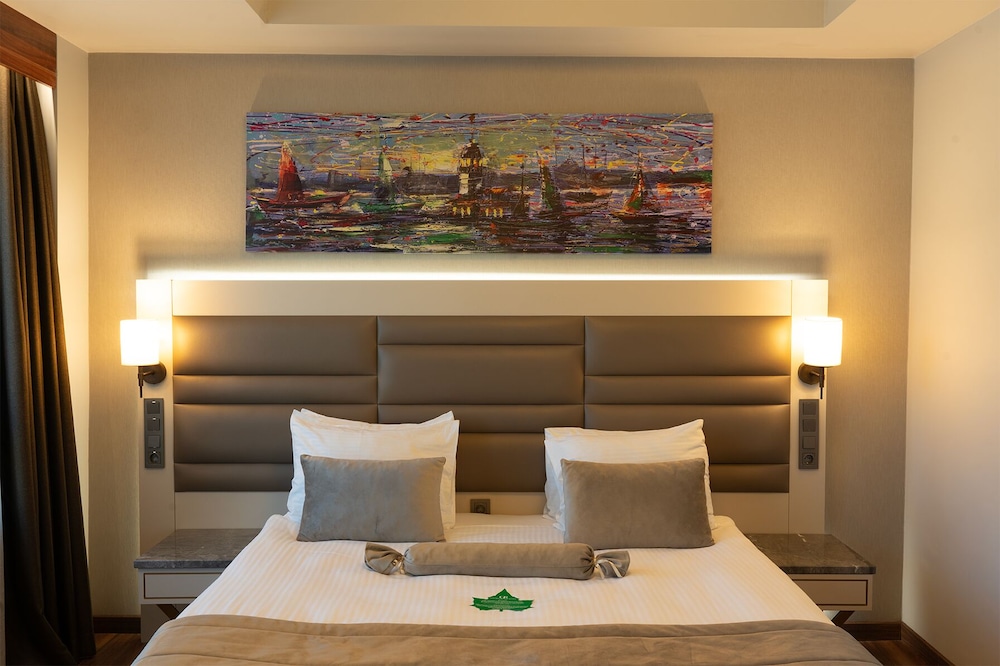 Deluxe Double or Twin Room, 1 Bedroom thumbnail 6