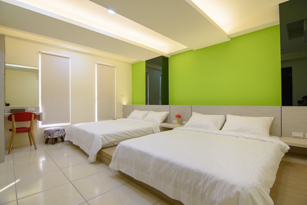 Economy Quadruple Room, Shared Bathroom (301) photo 1