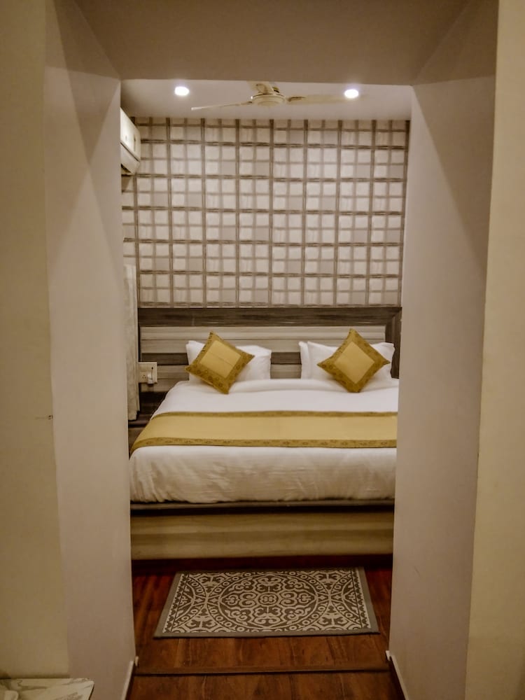 Milaap Suite photo 3