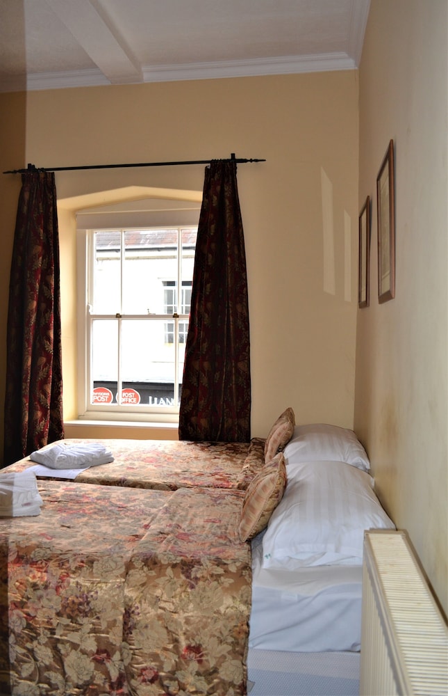 Edward VI photo 3