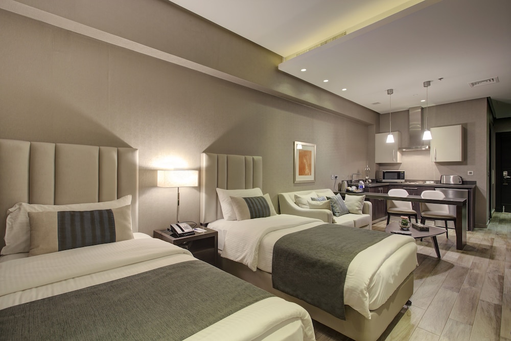 Superior Studio Suite, 2 Twin Beds photo 1