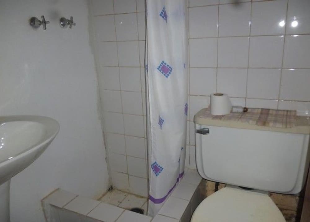 House, 3 Bedrooms photo 3