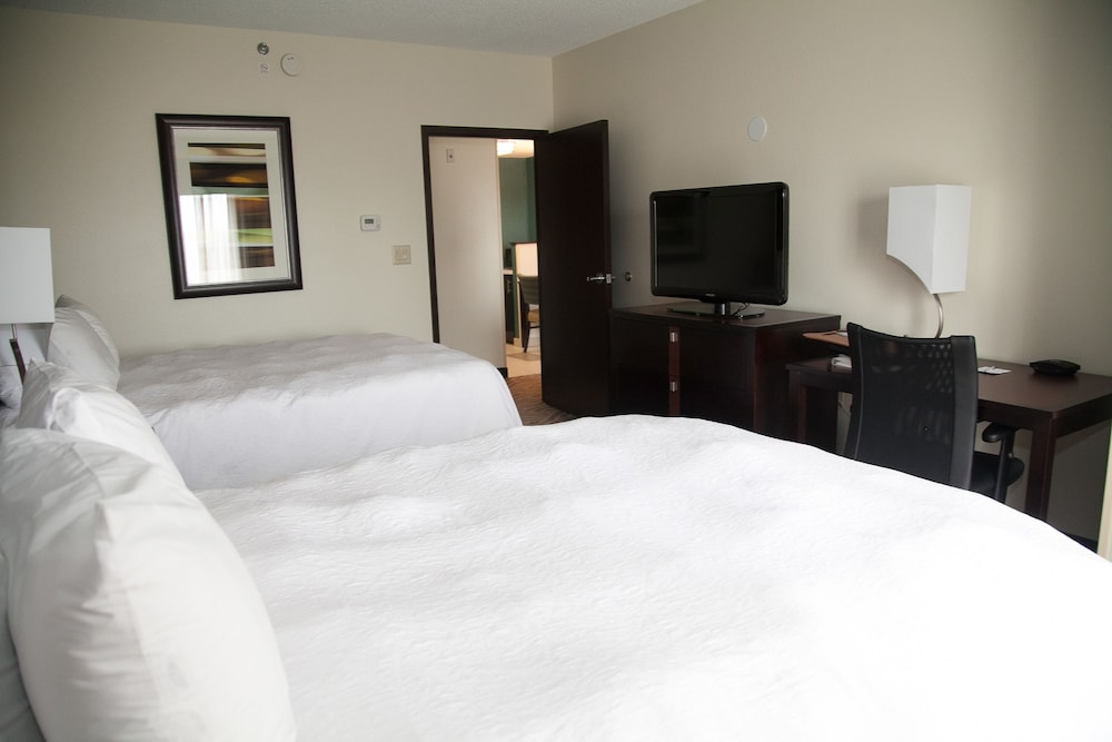 Studio, 2 Queen Beds, Non Smoking, Kitchenette photo 2