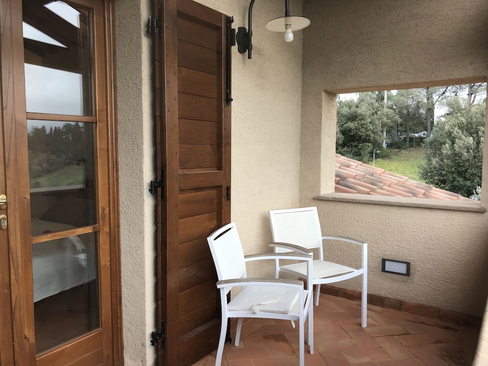 Villa photo 2