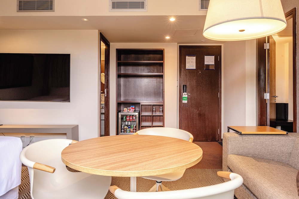 Family Room - Photo 20