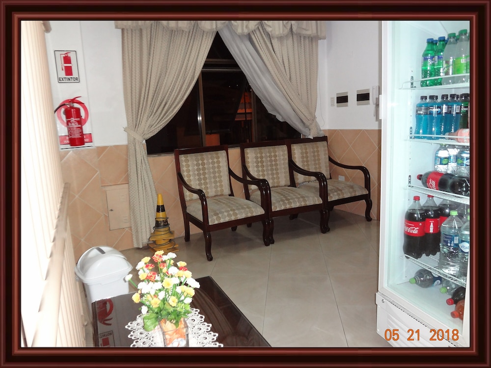 Family Room photo 3