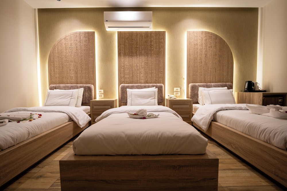 Deluxe Triple Room photo 1