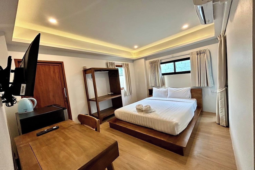 Standard Double Room, Balcony - Photo 4
