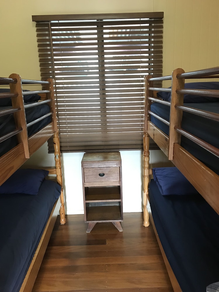 Standard Room, Non Smoking, Shared Bathroom (Foresters Hut) photo 1