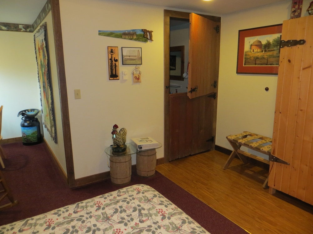 Standard Room, 1 Queen Bed (Roost) photo 1