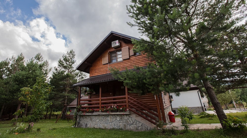 House, 2 Bedrooms, Balcony, Mountain View photo 2