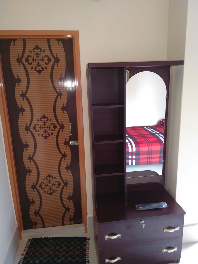 Basic Double Room photo 2