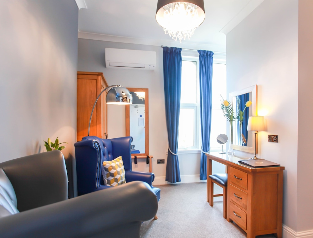 Double Room (Room 4 -  1st Floor) photo 1