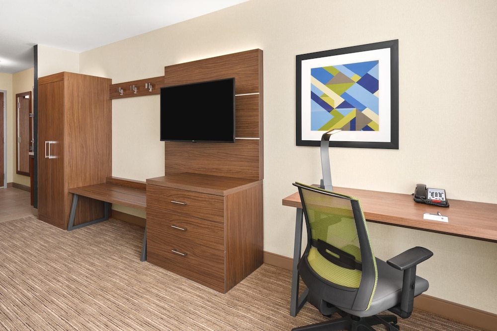 Suite, 1 King Bed, Accessible (Communications) - Photo 1