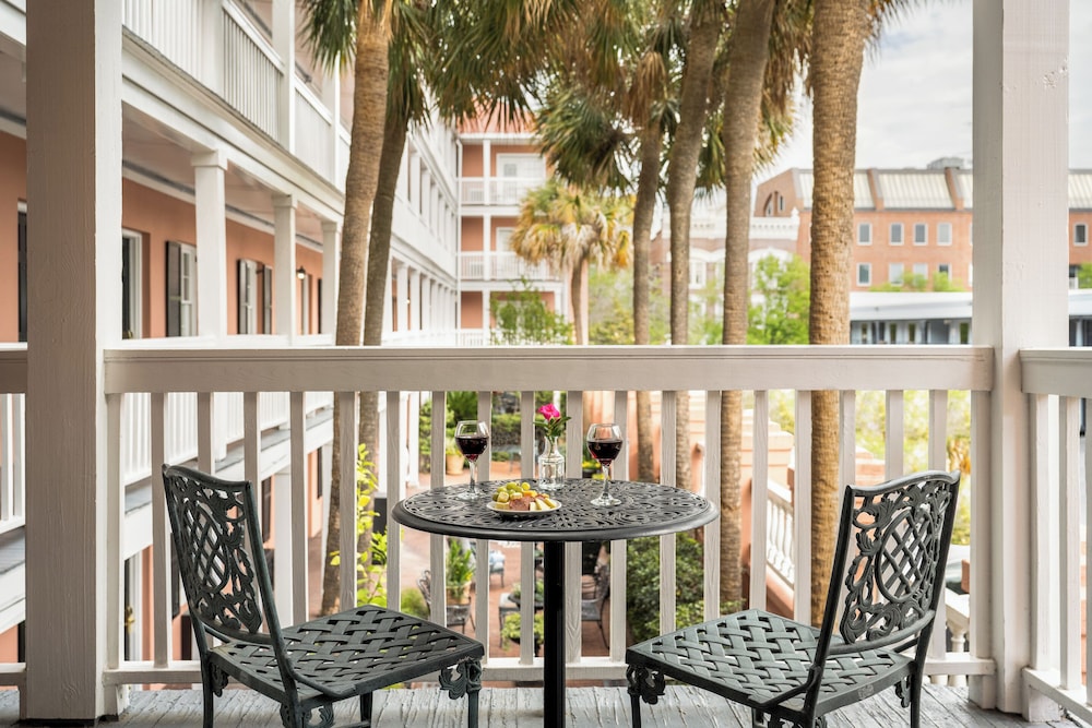 Deluxe Two Doubles Private Balcony photo 2