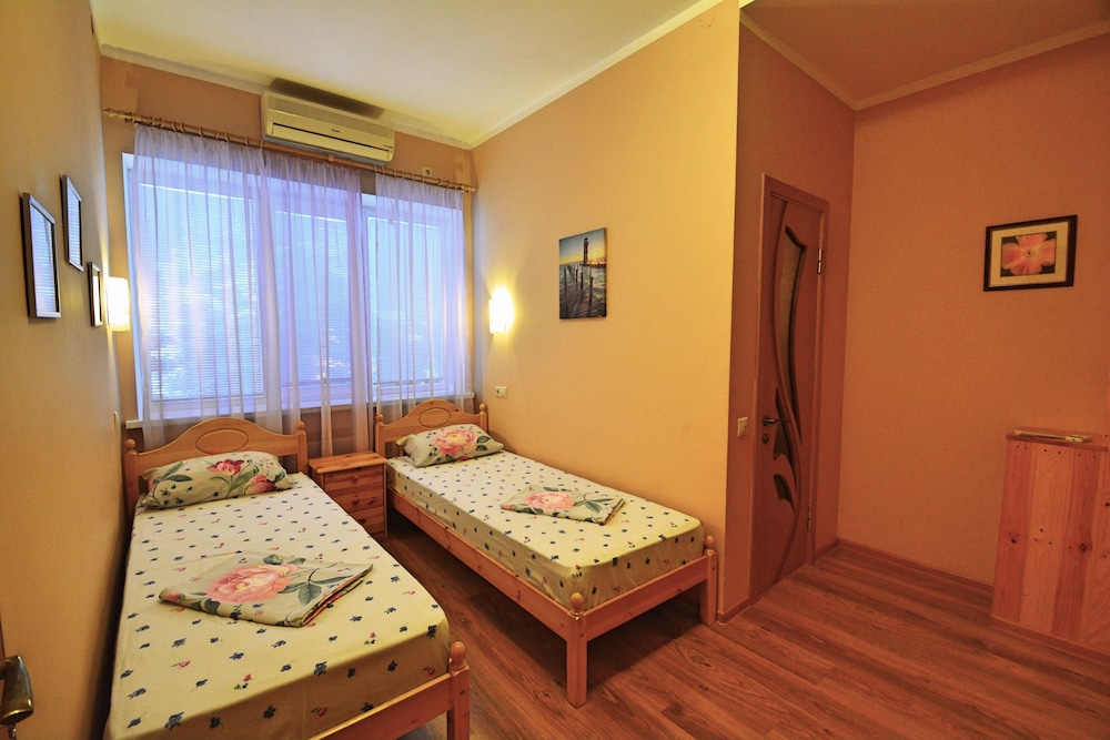 Superior Quadruple Room photo 3
