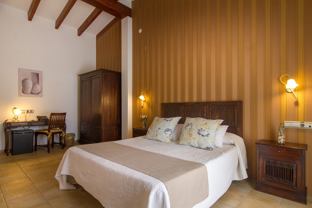 Traditional Double Room, 1 Queen Bed, Balcony - Photo 14