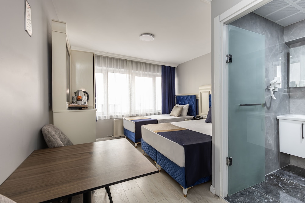 Standard Triple Room photo 1