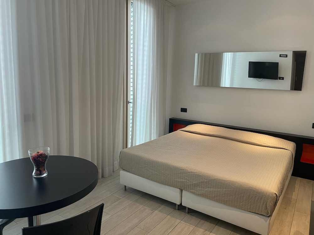 Business Double Or Twin Room photo 2
