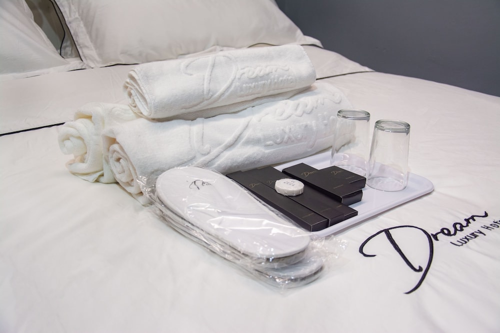 Premium King With Jacuzzi - Photo 5