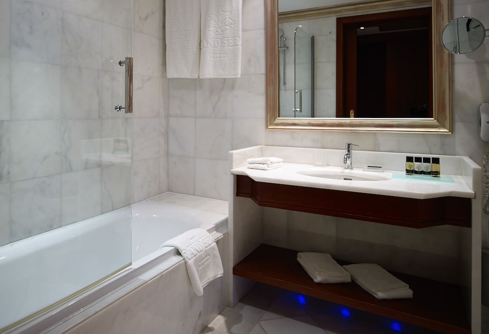 Executive Room - Photo 5