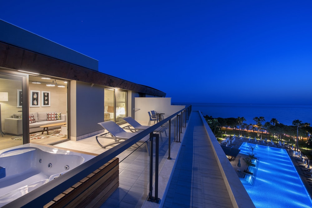 Grand Penthouse Suite photo 3