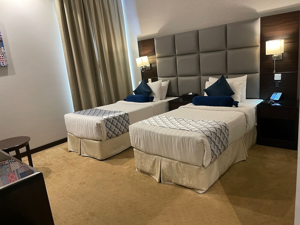 Standard Room, 2 Twin Beds photo 1