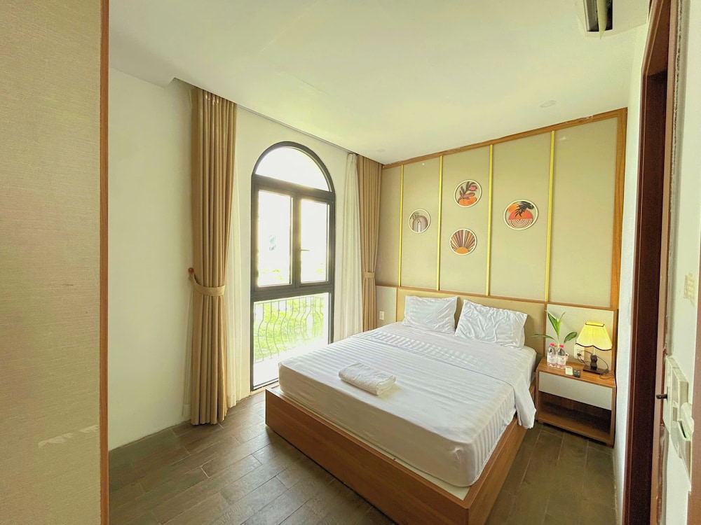 Superior Room, City View