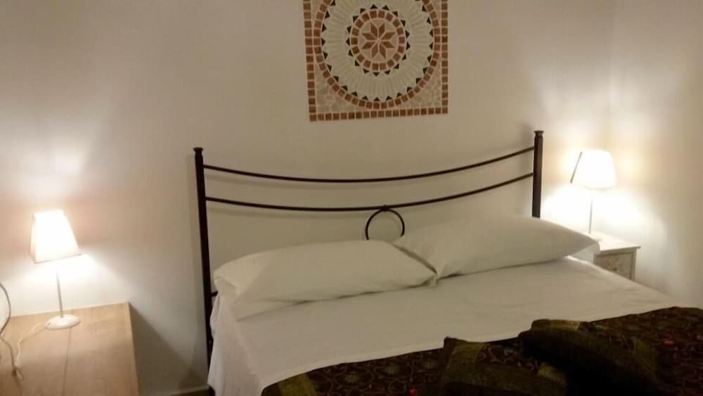 Classic Double Room, 1 Queen Bed photo 3