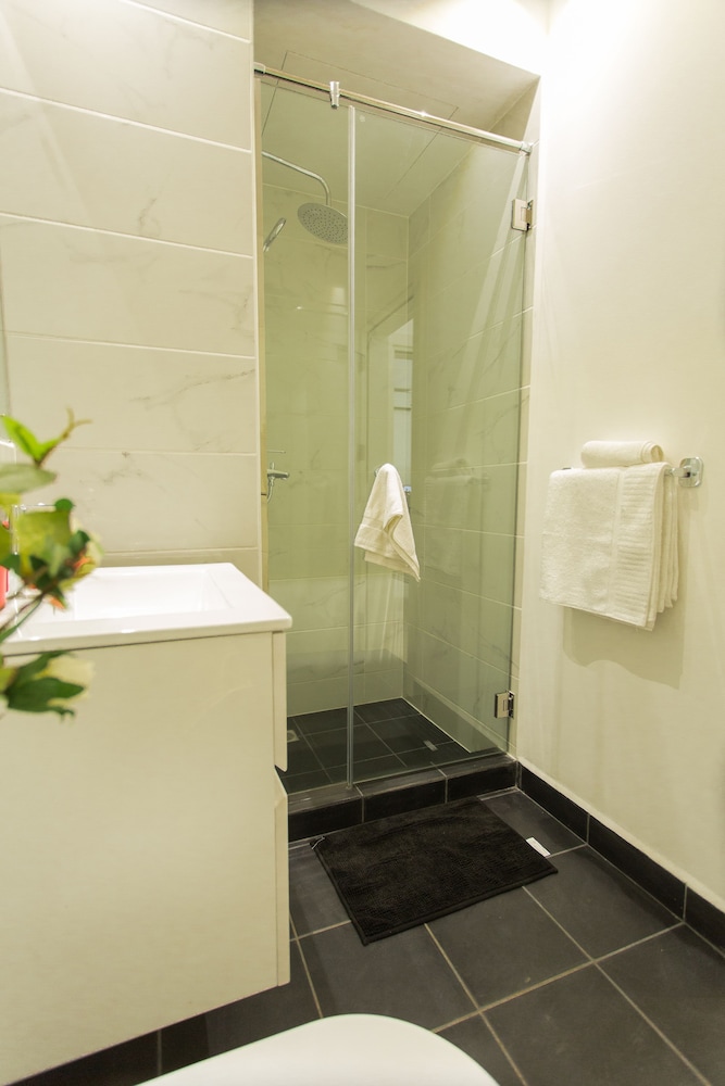 Exclusive Apartment, 1 Bedroom - Photo 12