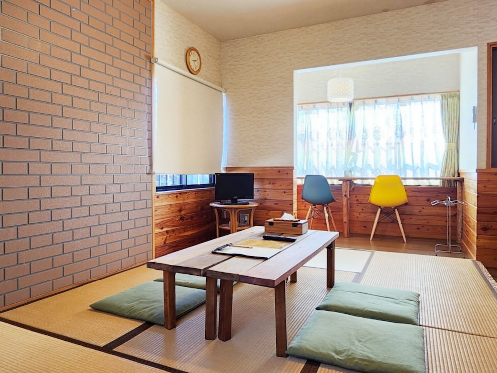 Family Room photo 2