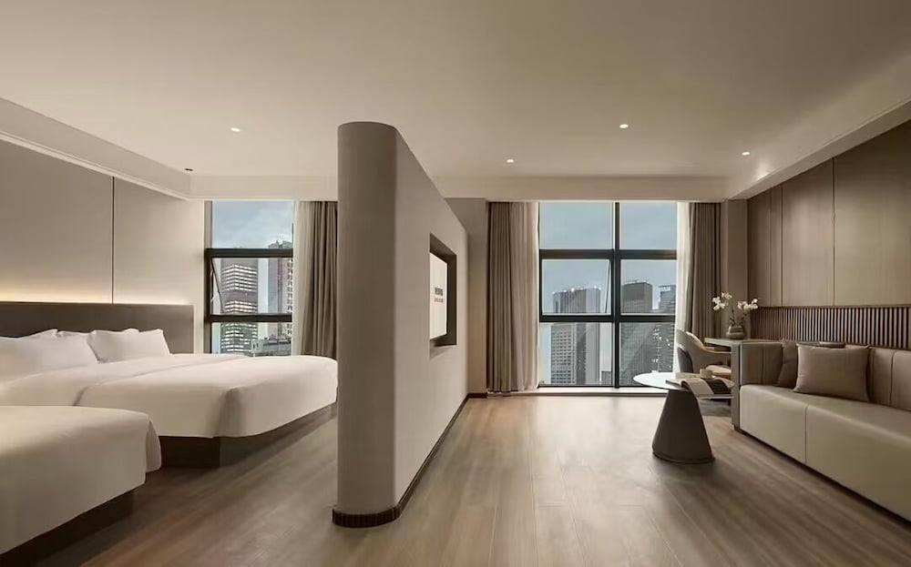Family Room, Park View