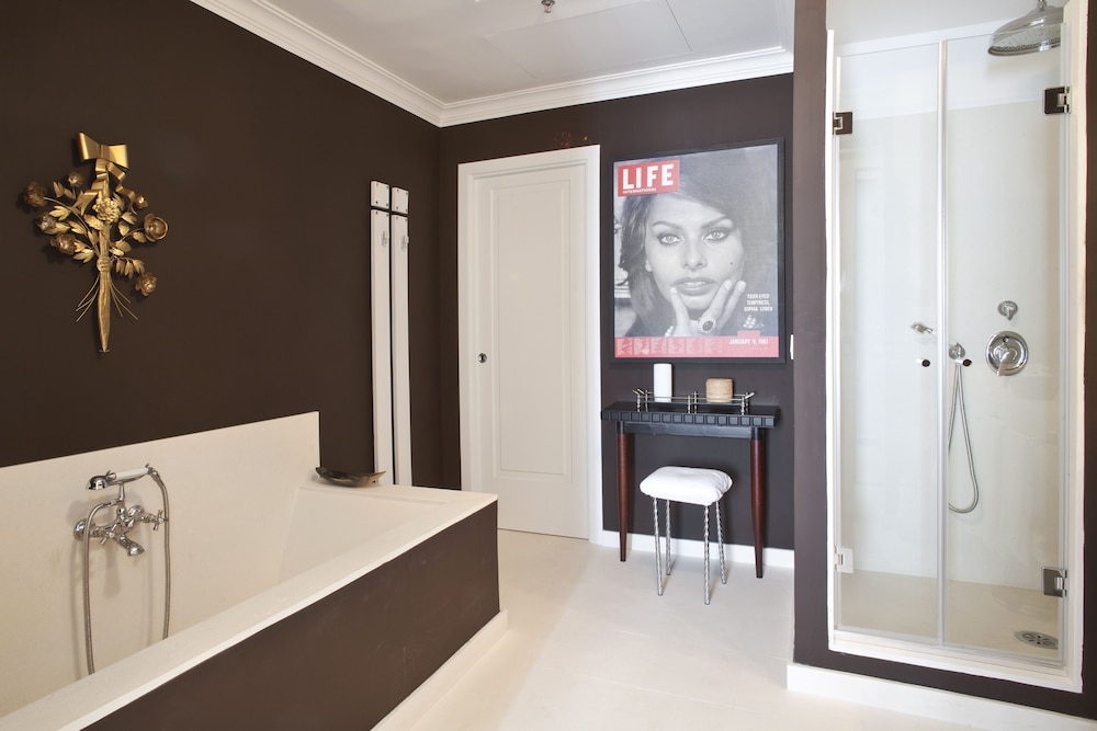 Suite, Sea View - Photo 8