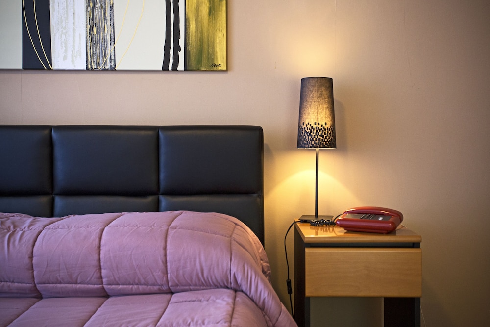 Economy Double Room - Photo 3