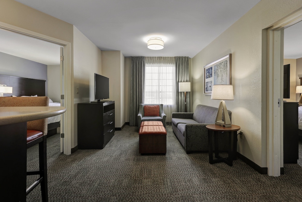 Suite, 1 Bedroom, Accessible, Kitchen (Communications, Roll Shwr)