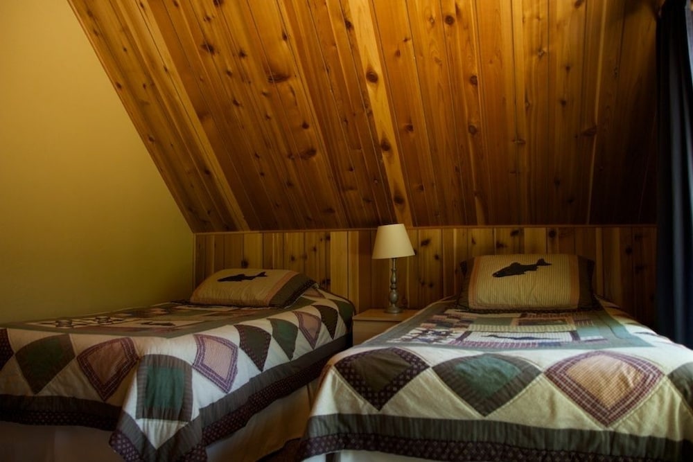 Standard Cabin, Ensuite (#8 Alder) photo 3