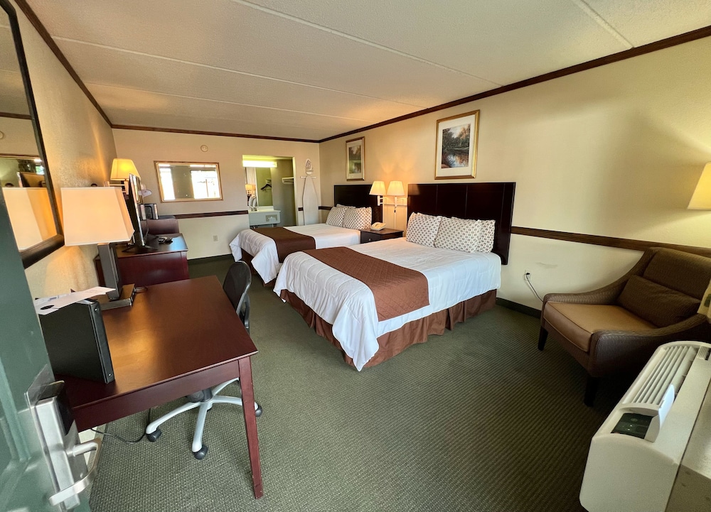 Standard Room, 2 Queen Beds, Non Smoking