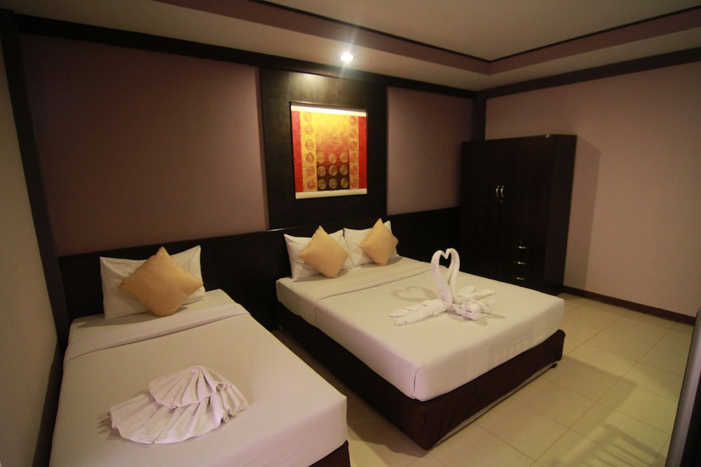 Standard Triple Room photo 2