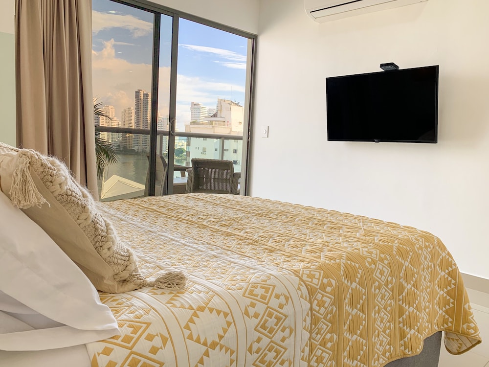 Luxury Apartment photo 2