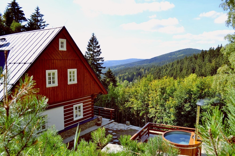 Villa photo 3