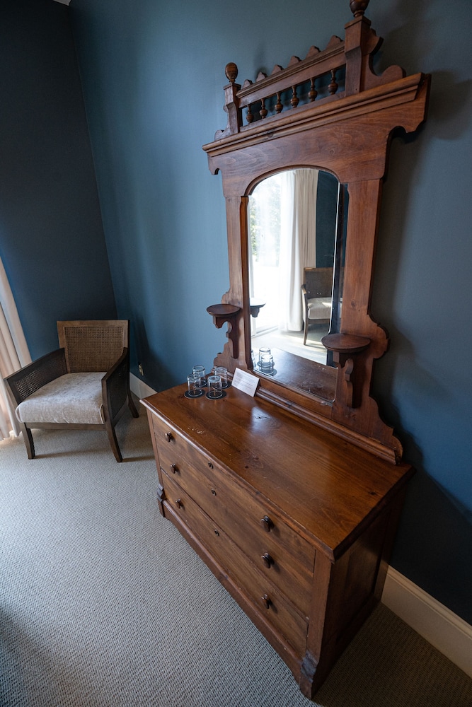 Premium Room, 2 Queen Beds, Balcony, Garden View photo 3